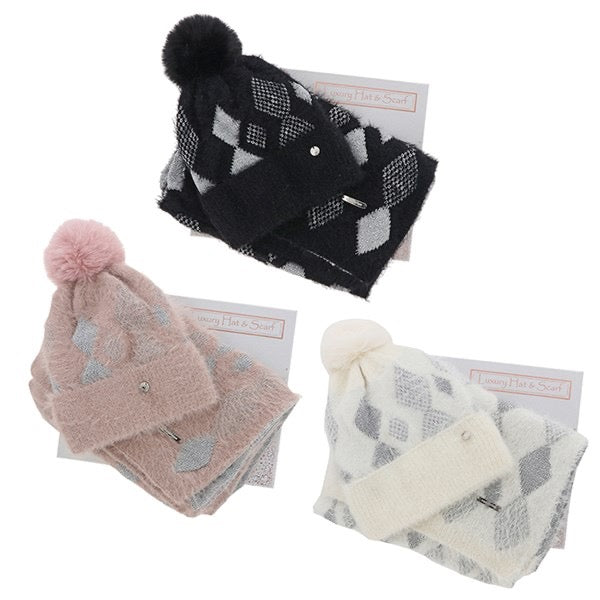 Equilibrium Metallic Diamonds Boxed Hat and Scarf Set