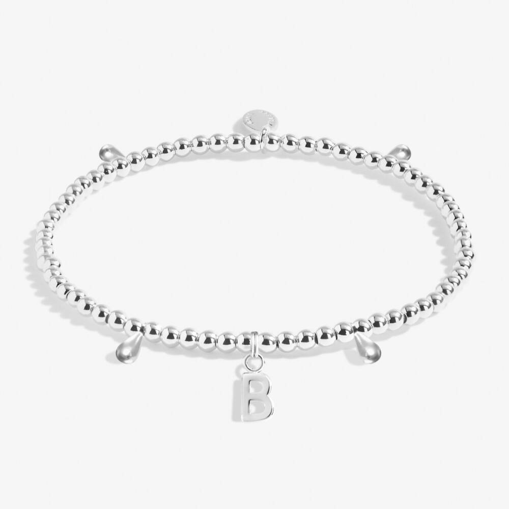 Joma a little Alphabet Initial Bracelet