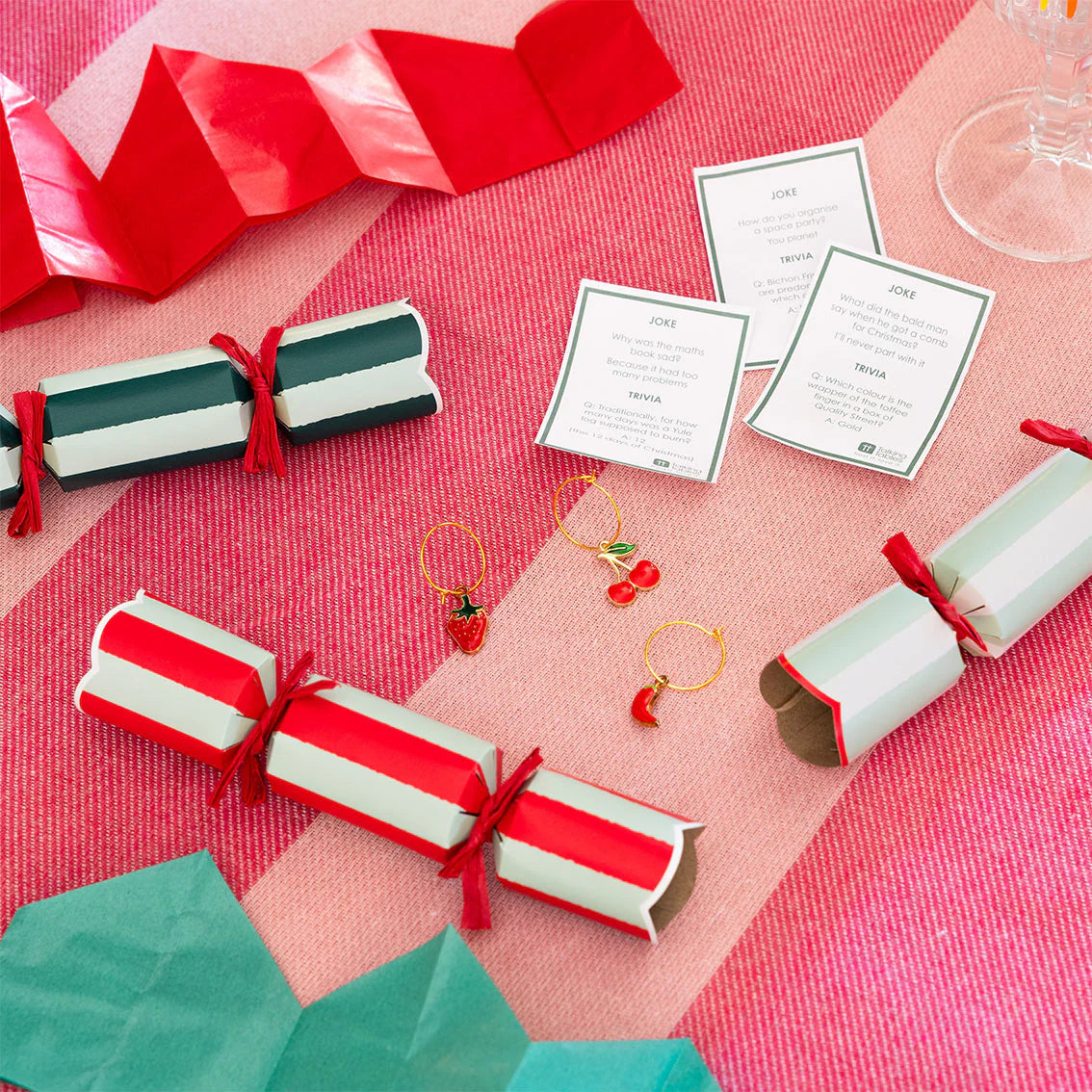 Talking Tables Mini Christmas Crackers