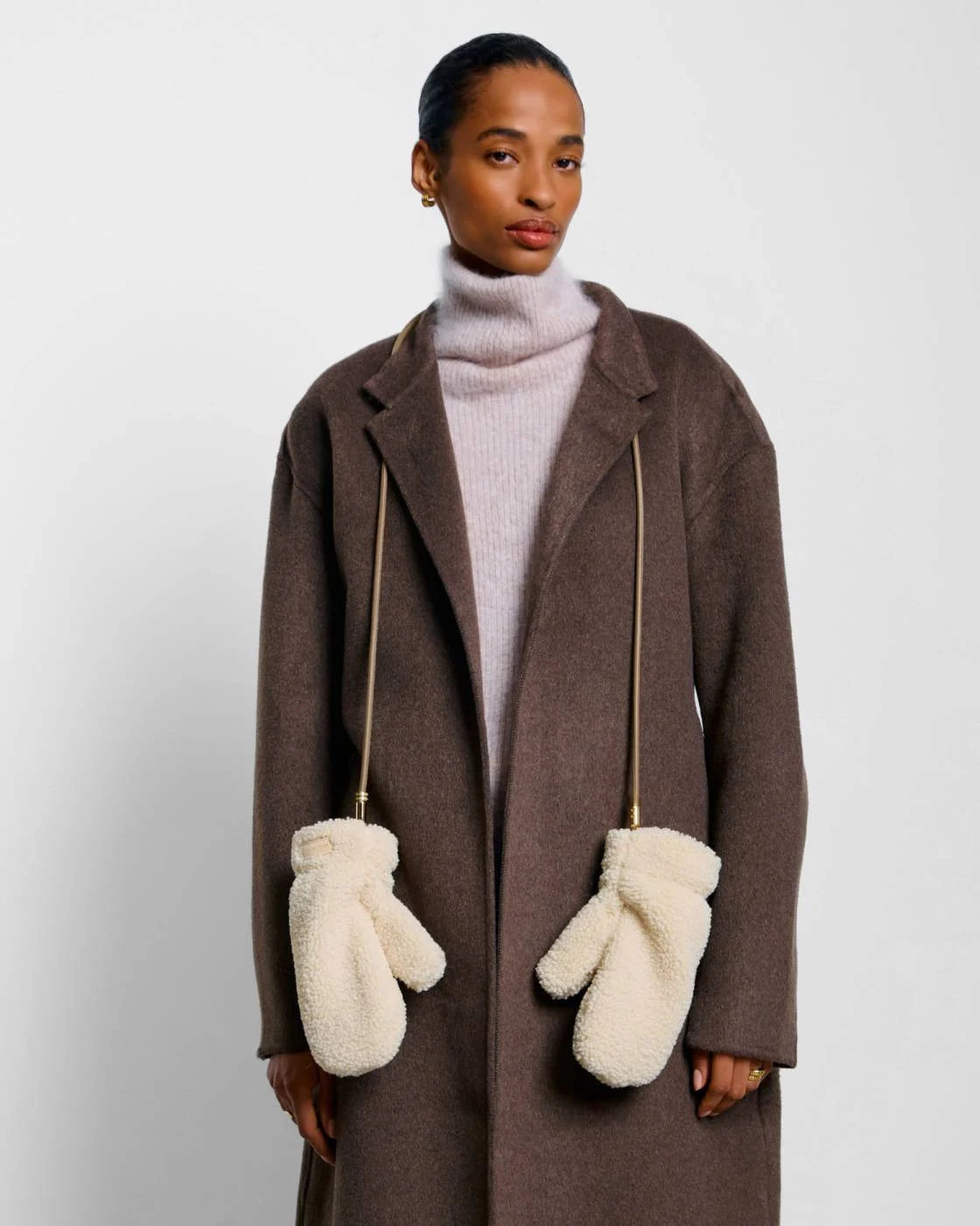 Katie Loxton Teddy Mittens with Strap - Cream