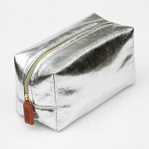 Caroline Gardner Silver Crackle Cube Cosmetic Bag